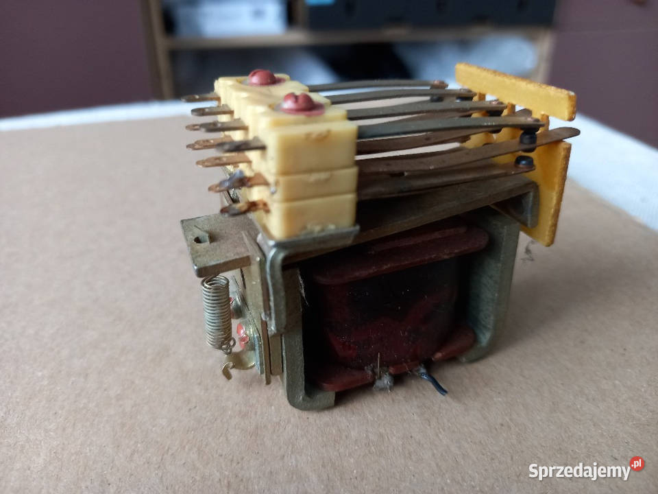 Przekaźnik elektromagnetyczny z czasów PRL Tomaszów Lubelski sprzedam