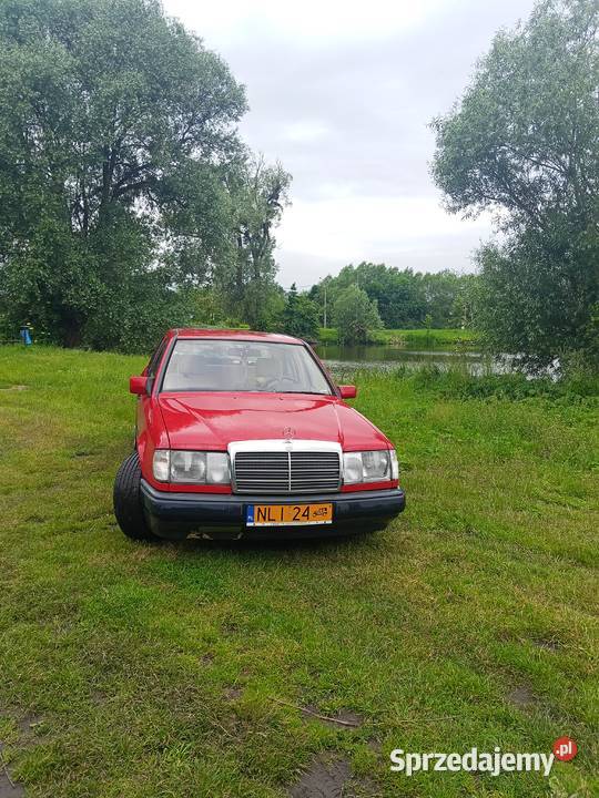 Mercedes W124 zabytek 4/5 Orneta