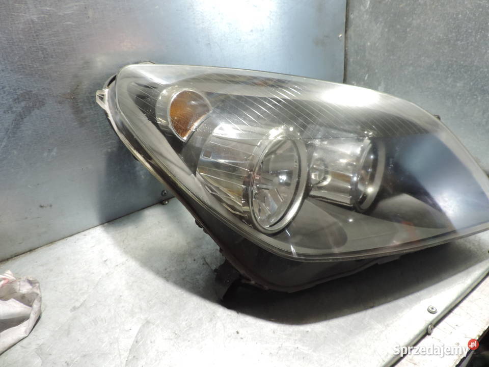 OPEL ASTRA H III LAMPA PRAWY PRZÓD Rok produkcji 2004