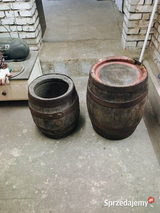 2 beczki drewniane stare sprzedam Kraków