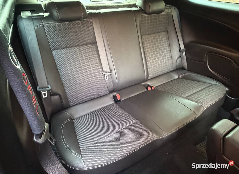 Opel Astra J GTC 20 CDTI 2012 nowy rozrząd Dąbrowa Górnicza