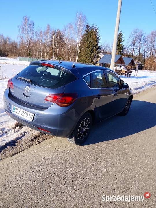 Opel Astra J 2010r 17cdti 125 manualna podkarpackie