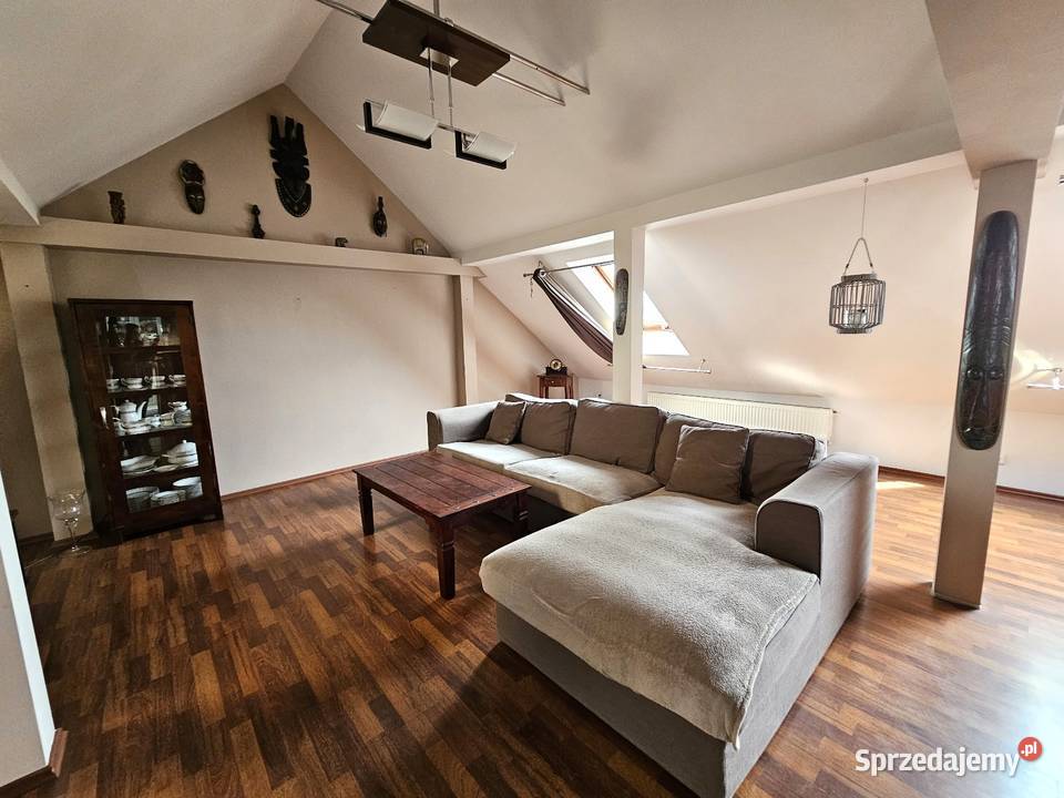 Sprzedam dom gotowy do zamieszkania i balkon Legnica