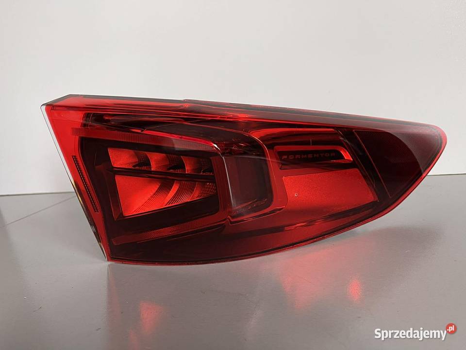 CUPRA FORMENTOR PRAWA LAMPA TYŁ LED 2021 terenowe Lampy tylne wielkopolskie Ostroróg