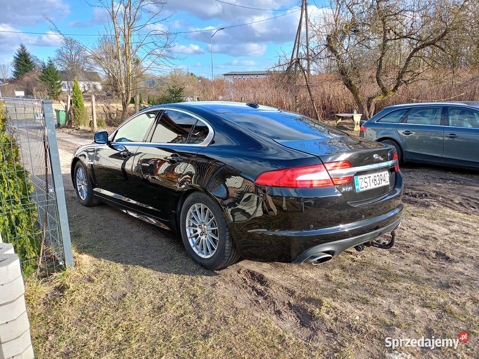 Jaguar XF 30V6D Dobra