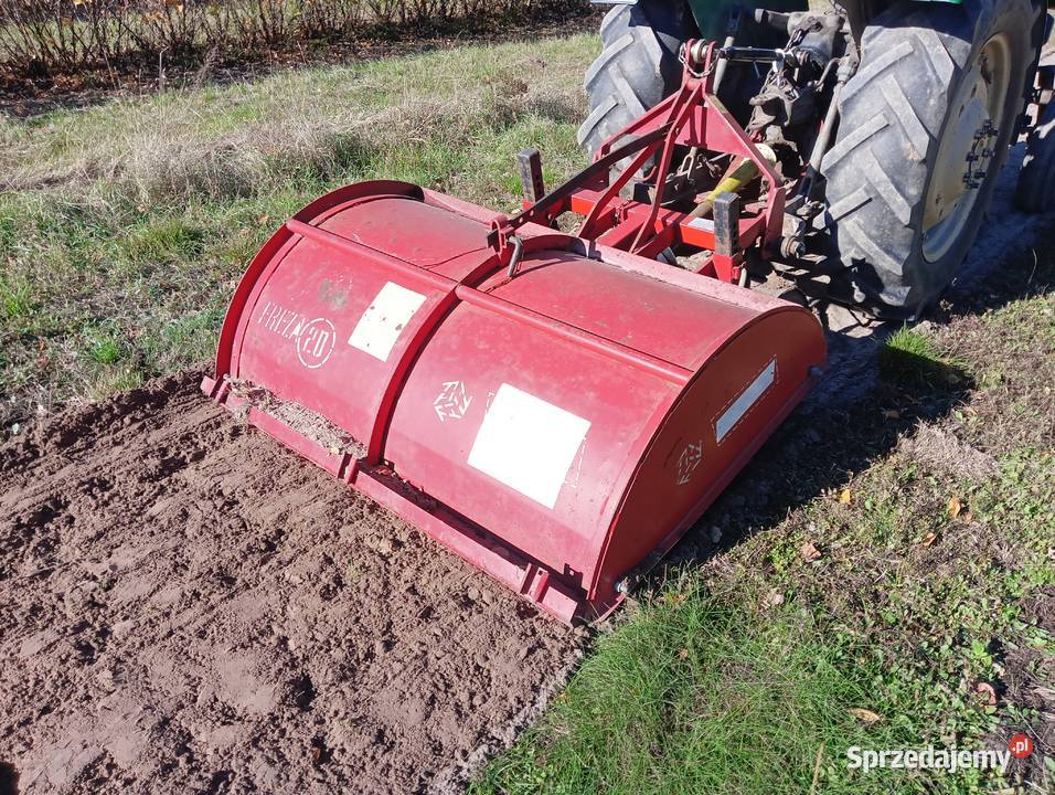 Glebogryzarka Akpil w stanie technicznym Boiska-Kolonia