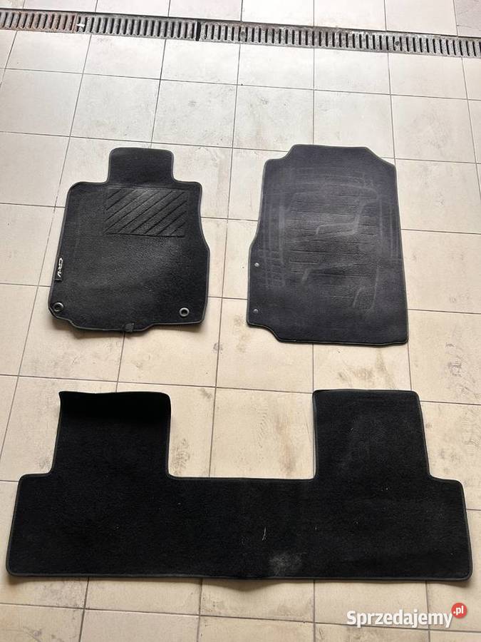 Dywaniki gumowe i materiałowe CRV III Dywaniki Kielce sprzedam