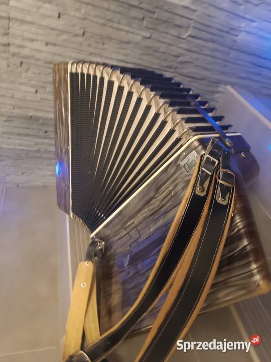 Akordeon victoria 80 basów Pozostałe podkarpackie Dębica