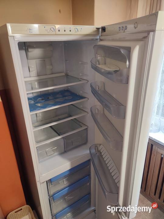 Lodówka Chłodziarko zamrażarka Indesit
BAN 34 P Siemianowice Śląskie