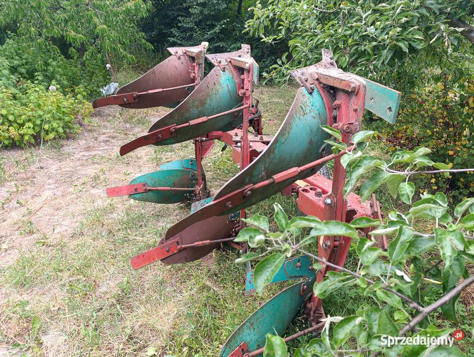 Pług 3 obrotowy Krone Mustang 1203