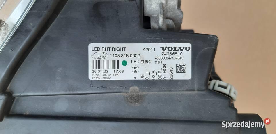 VOLVO FH5 REFLEKTOR PRAWY FULL LED LAMPA PRAWA Bieleń