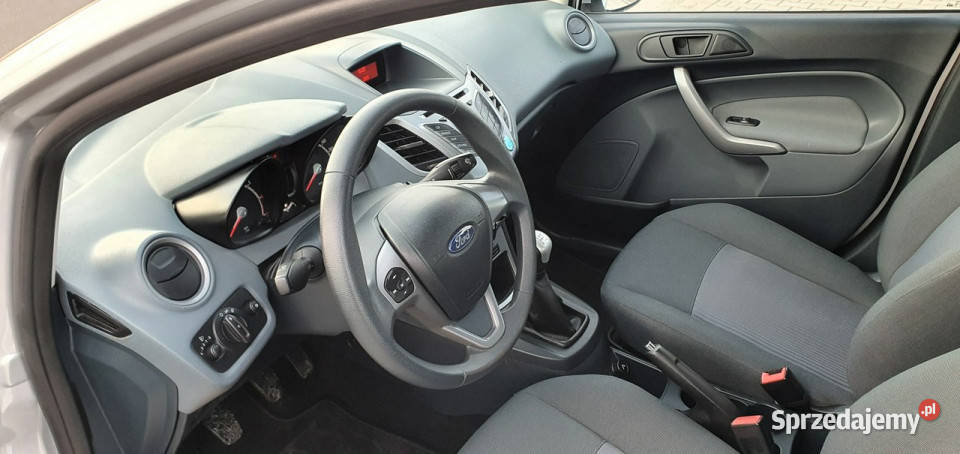 Ford Fiesta zadbane autoKlimatyzacja ASR (kontrola trakcji) Przyszowice