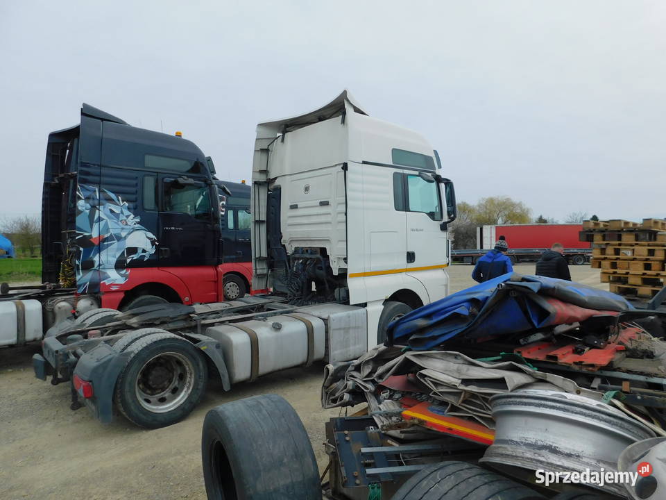 Syndyk sprzeda ciągnik samochodowy MAN TGX 14880 324KM