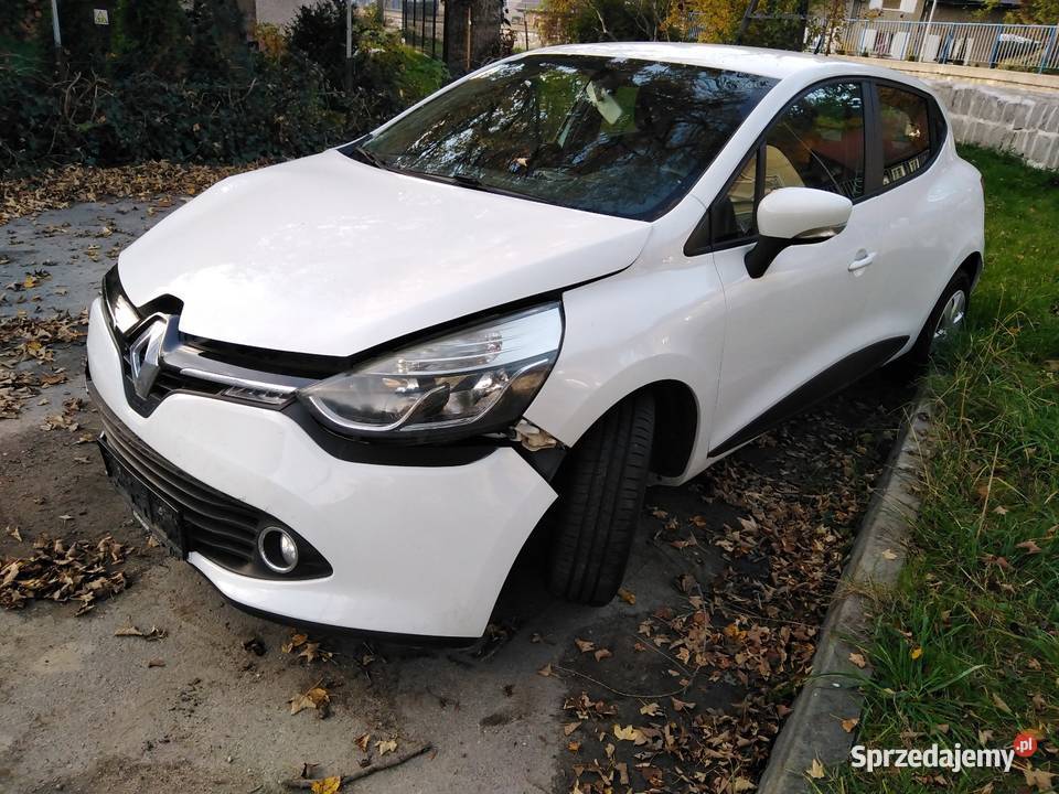 Reno Clio 12 74 benzyna sprowadzony 74KM dolnośląskie Szczytna
