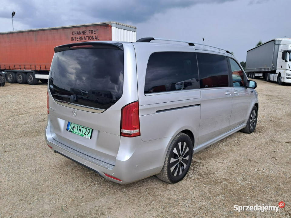 Mercedes EQV Komorniki