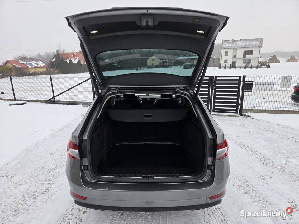 SKODA SUPERB LIFT AMBITION SalonPL 1WŁ 2022 kurtyny powietrzne Sieradz