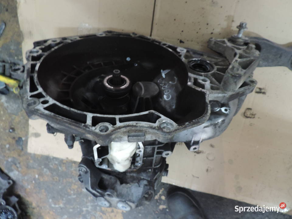 SKRZYNIA BIEGÓW OPEL CORSA C 10 12V F13C394 Rok produkcji 2003 małopolskie