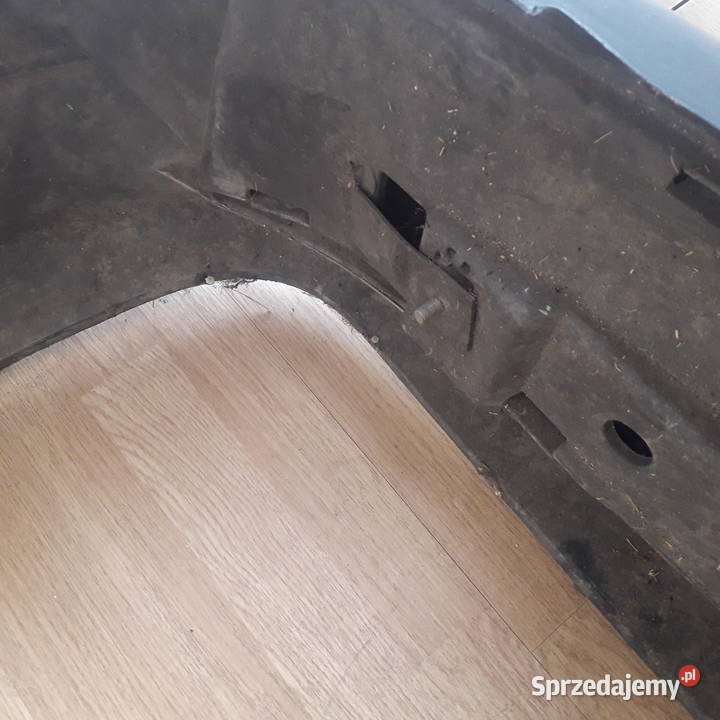 Zderzak tylny Opel Astra F Sedan Czarny Żabno