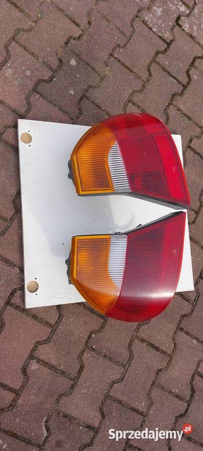 Lampa tylna prawa lewa Chrysler 300M osobowe Szczecin sprzedam