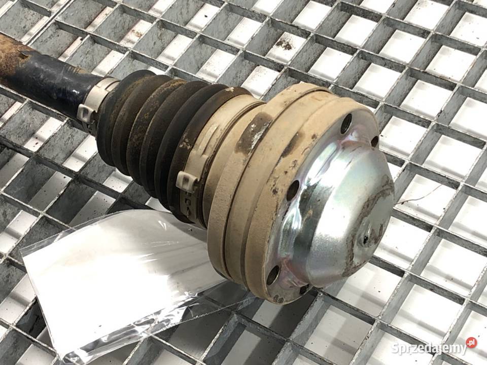 PÓŁOŚ LEWY PRZÓD SKODA OCTAVIA III 20 150 osobowe