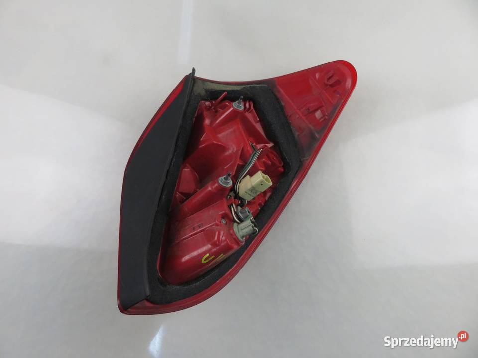 LAMPA LEWA TYLNA TOYOTA RAV 4 III małopolskie