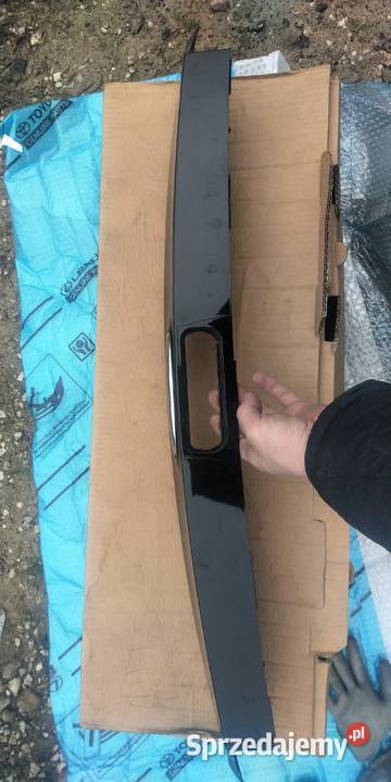 Ford Focus MK III listwa blenda pokry bagażnika