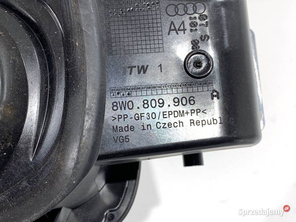 KLAPKA WLEWU PALIWA AUDI A4 B9 8W0809906A Kombi