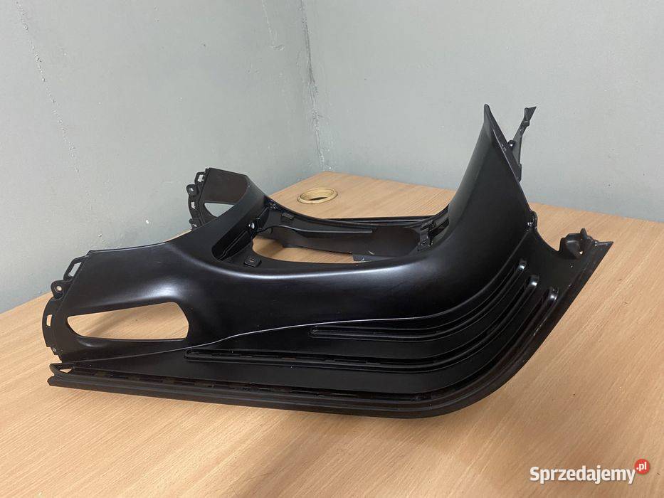Podłoga PIAGGIO VESP GT GTS GTV owiewka pod nogi Poznań