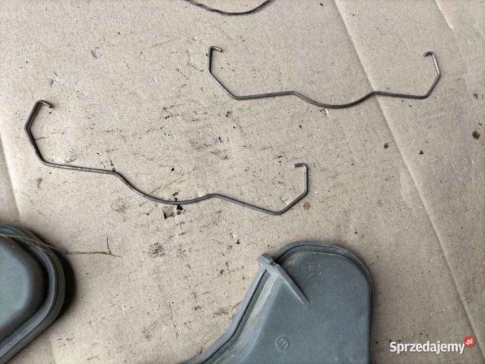 FORD MONDEO MK2 DEKIELEK LAMPY OSŁONA ŻARÓWEK Kamień-Kolonia