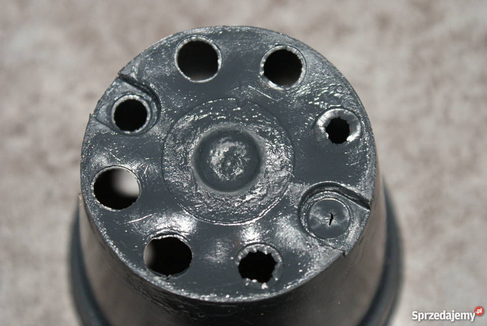 Doniczki produkcyjne śr 8 02L 15 czarne 87gr Siewierz