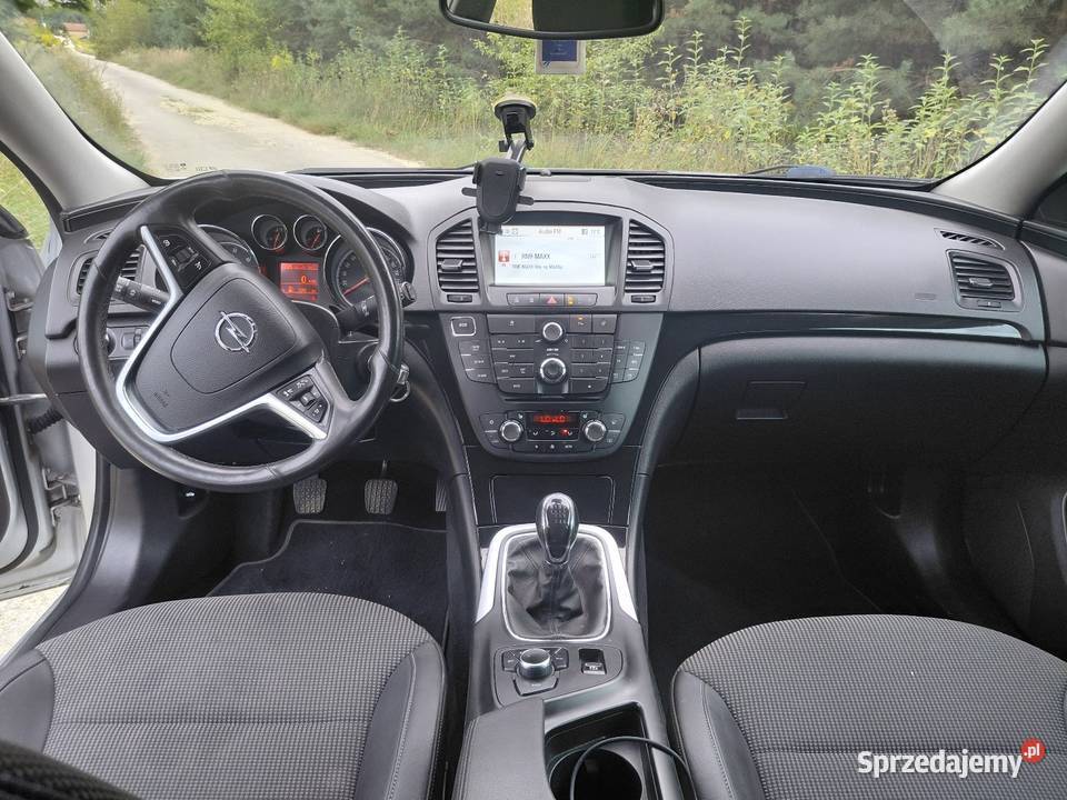 Opel Insignia Sports Tourer przyciemniane szyby Samochody osobowe Chmielnik sprzedam