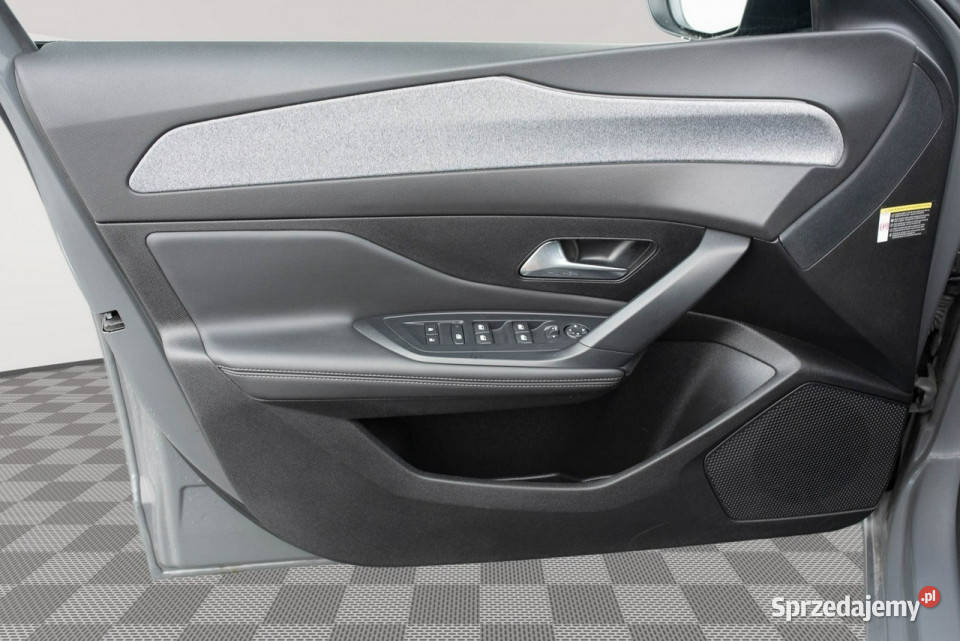 Peugeot 308 SK7A57715 BlueHDi Allure Pack EAT8 pełny VAT Gdańsk