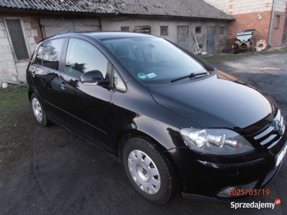 Sprzedam VOLKSWAGENA GOLF PLUS 16 MPI welurowa tapicerka Wojciechów