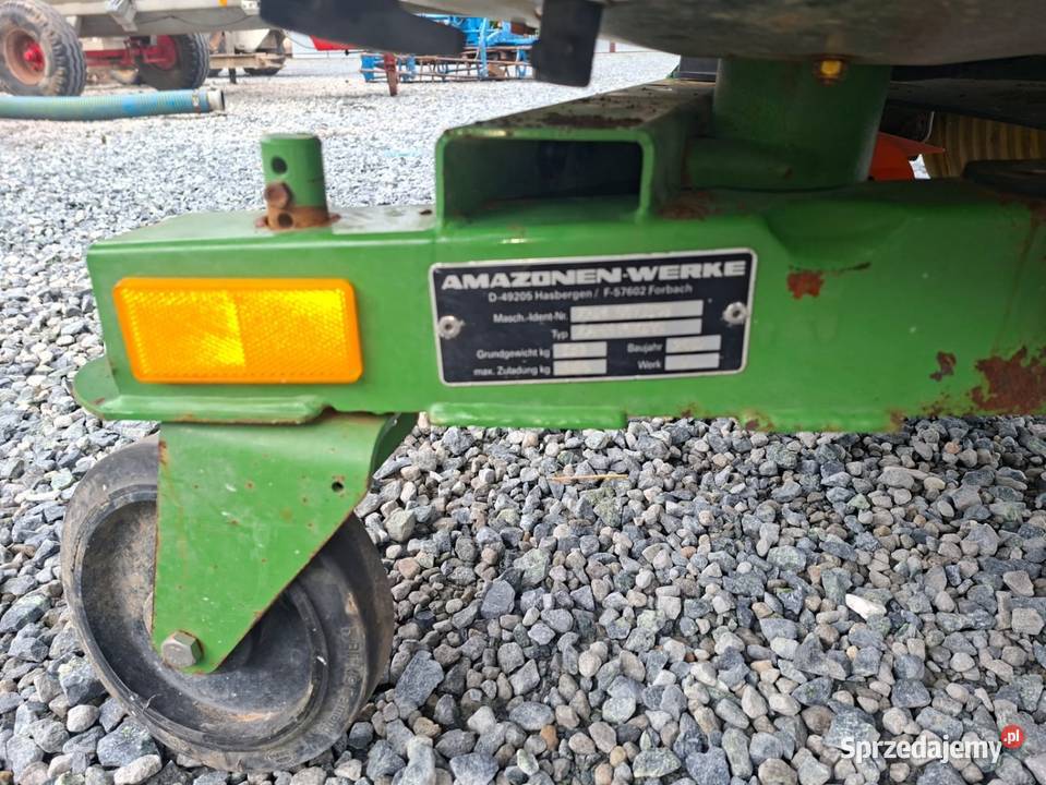 Rozsiewacz nawozu AMAZONE M 3001 Amazone Bolesławiec