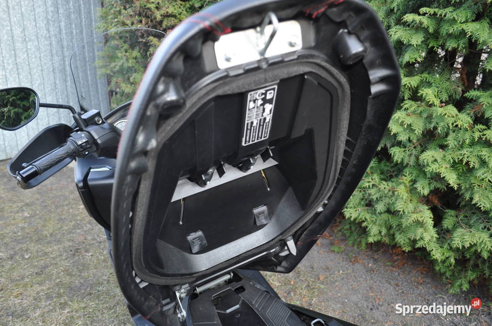 Suzuki AN 400 Burgman nowy model LED ABS 17120km Skarżysko-Kamienna