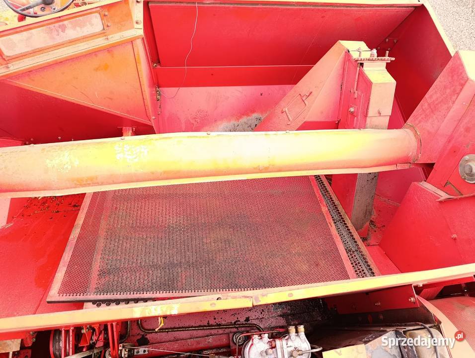 Kombajn zbożowy Massey Ferguson 307 mazowieckie Rawica Nowa