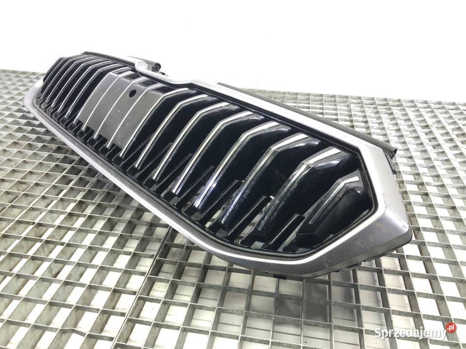 ATRAPA GRILL SKODA SUPERB IV Kombi 3P0853653A osobowe Atrapy podkarpackie