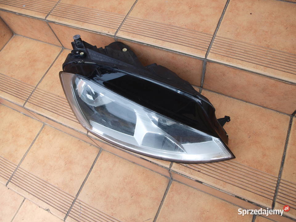 VW Golf 7 VII lampa prawa przód zwykła 2012 Kalisz
