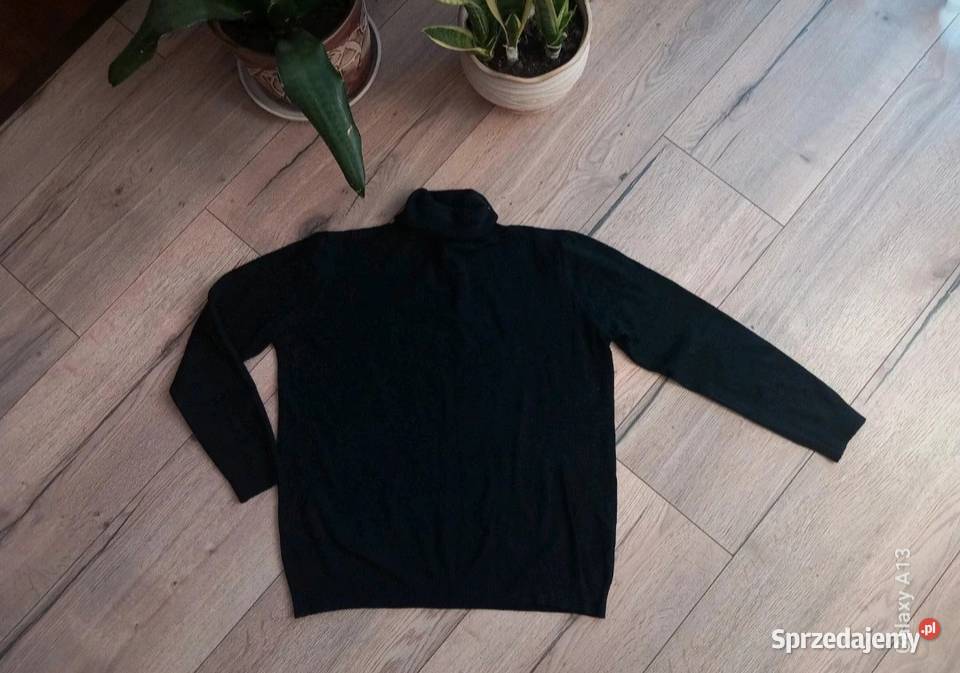 Czarny basic golf uniwersalny idealny na jesień Kietlów