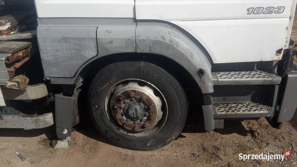 Mercedes Axor Atego stopień prawy nadkole ciężarowe Rzędowice