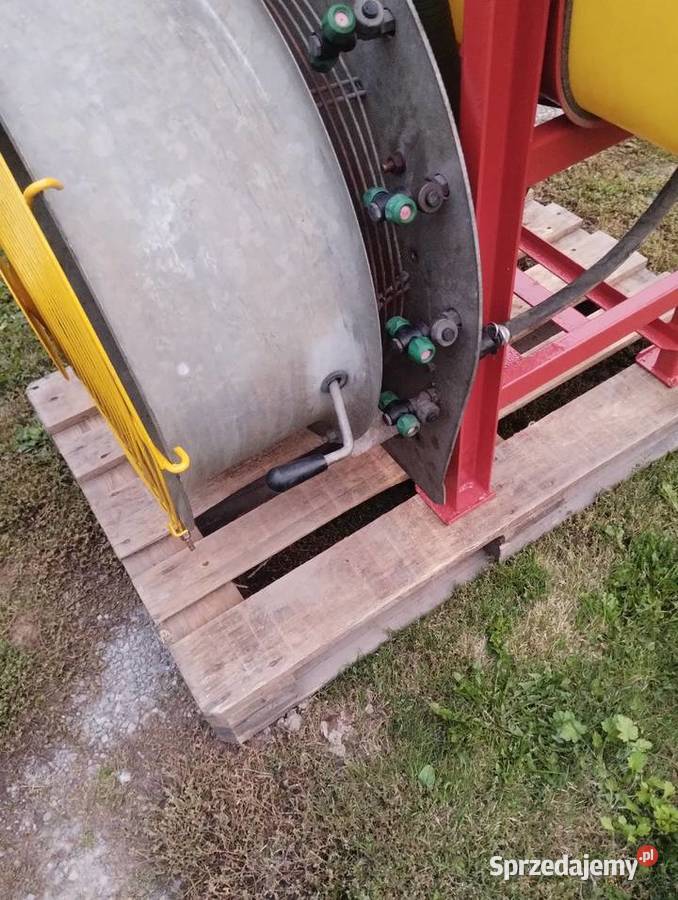 Opryskiwacz sadowniczy zawieszany Zawieszane