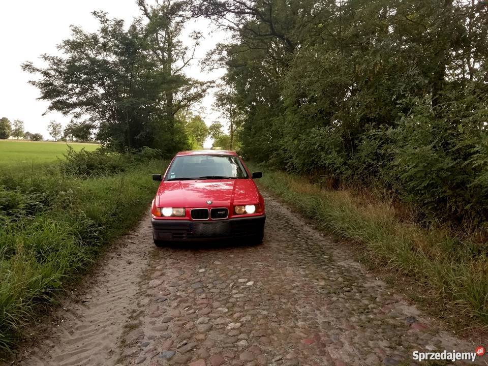 BMW e36 czerwone sprawne ekonomiczne