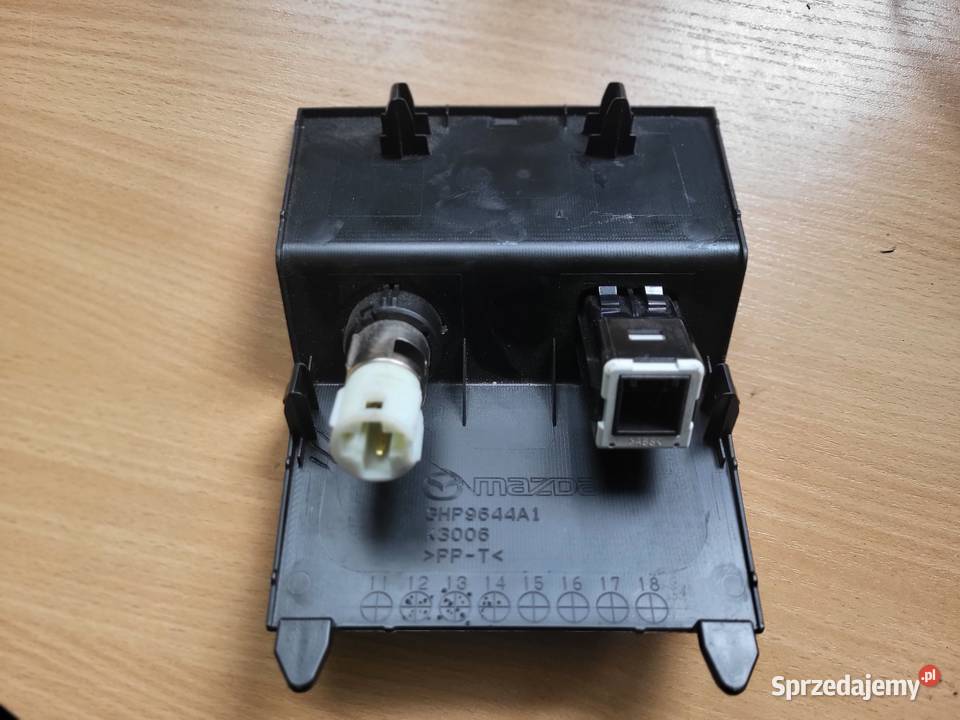 Gniazdo Zapalniczki USB AUX Mazda 3 6 CX5 osobowe Ostrów Wielkopolski