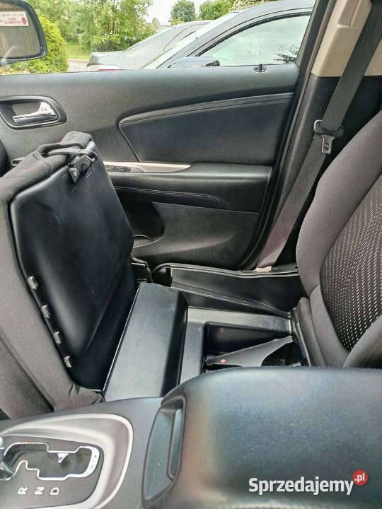 Fiat freemont nieuszkodzony