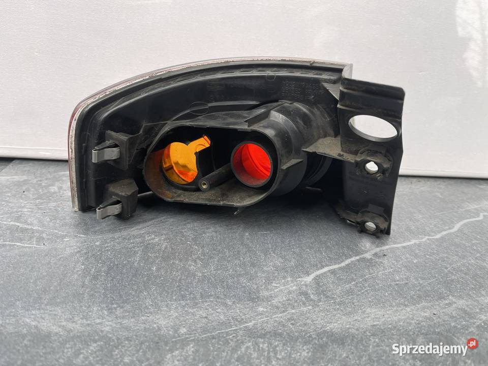 SEAT IBIZA PRAWA LAMPA TYŁ Ostroróg sprzedam