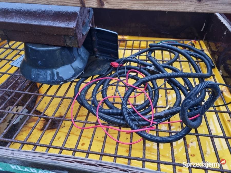 Piaskarka elektryczna posypywarka na busa 12V