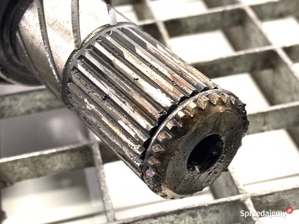 PÓŁOŚ LEWY PRZÓD NISSAN JUKE F15 16 117 PRZEGUB