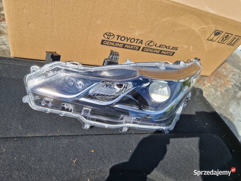Toyota Corolla E210 E21 sedan reflektor ORG EU Mielec