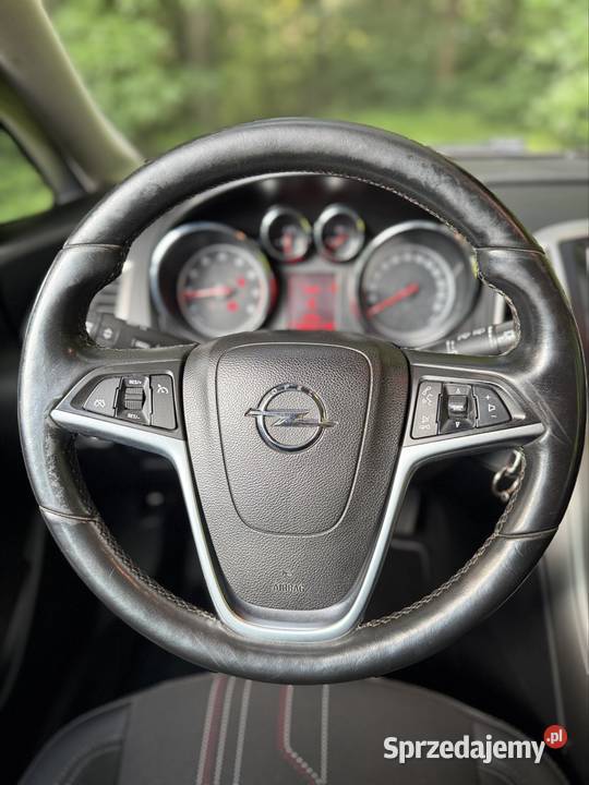 Opel Astra J 150 lat opla wersja
