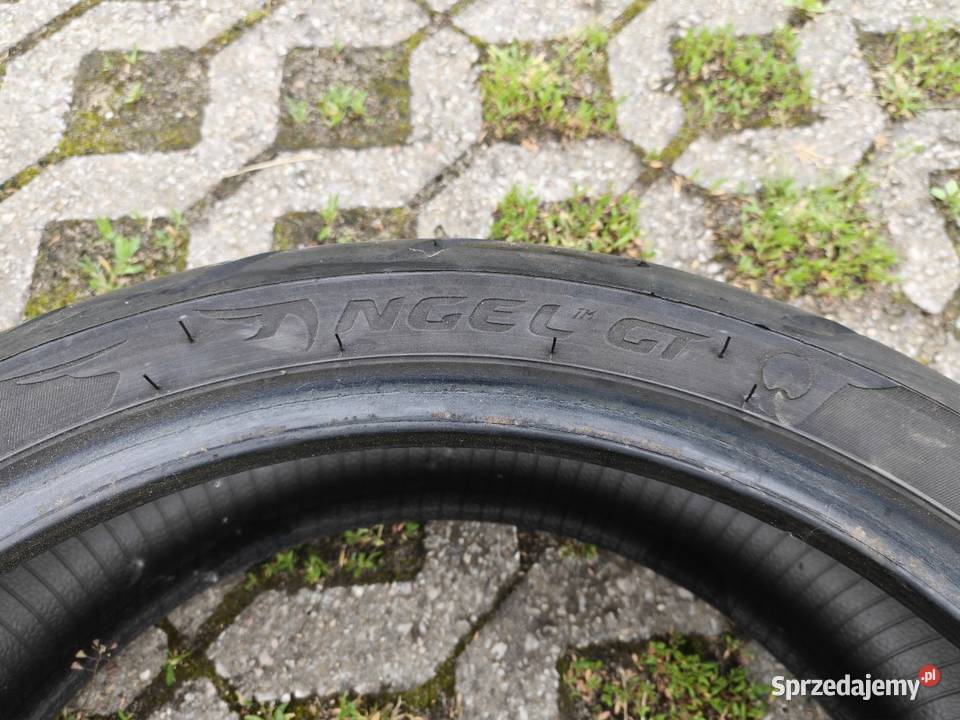Opona Pirelli Angel GT 18055 ZR17